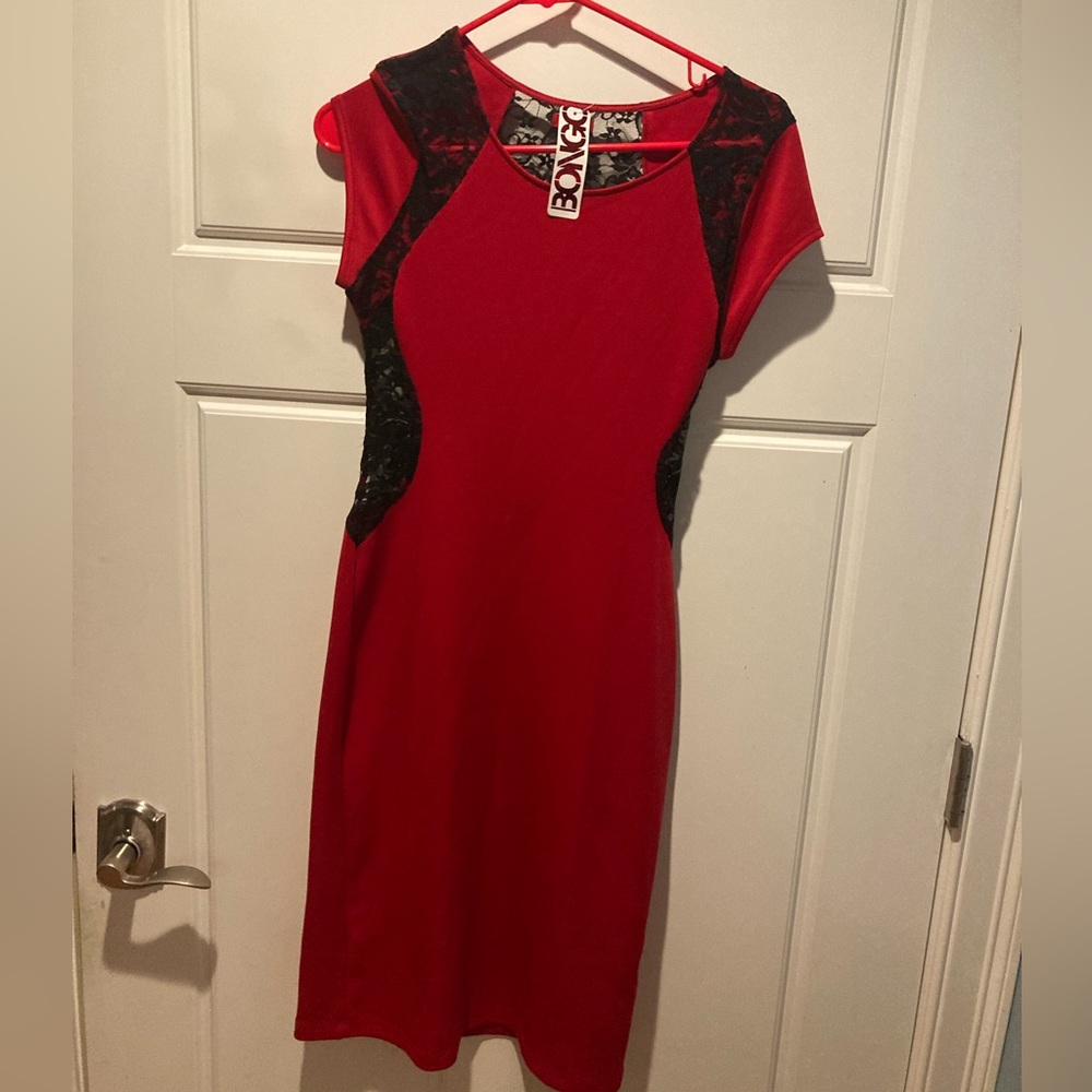 Hot red and black women’s medium Scuda Laci midi dress with tag